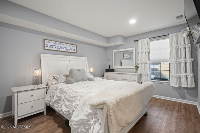 283 Gloucester Court, Aberdeen, NJ 07747