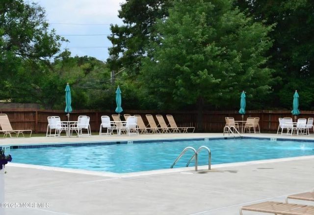 283 Gloucester Court, Aberdeen, NJ 07747