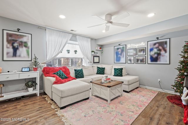 283 Gloucester Court, Aberdeen, NJ 07747