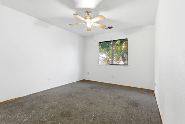 2320 W Kanai Avenue, Porterville, CA 93257