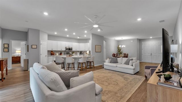 1101 MONTGOMERY LANE, Polk City, FL 33868