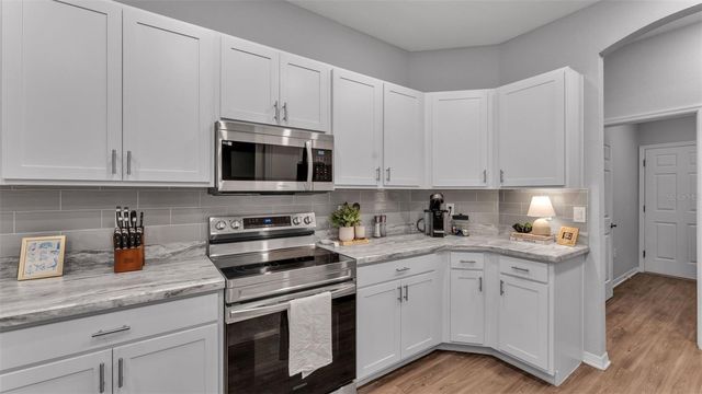 1101 MONTGOMERY LANE, Polk City, FL 33868