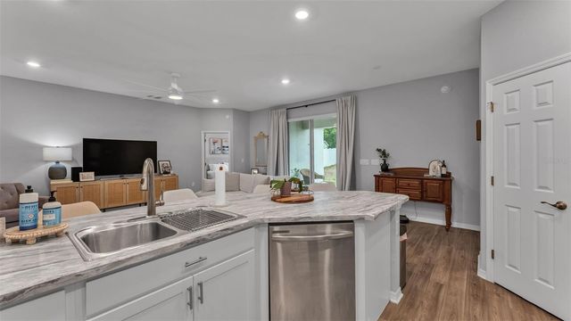 1101 MONTGOMERY LANE, Polk City, FL 33868