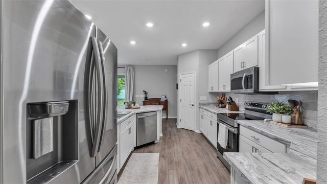 1101 MONTGOMERY LANE, Polk City, FL 33868