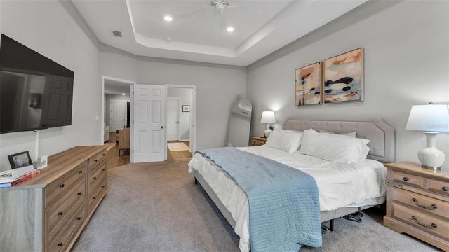 1101 MONTGOMERY LANE, Polk City, FL 33868