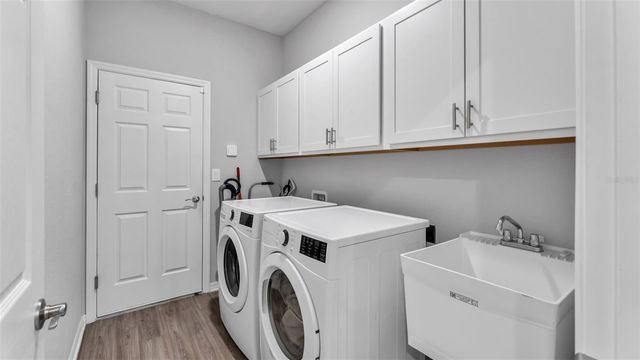 1101 MONTGOMERY LANE, Polk City, FL 33868