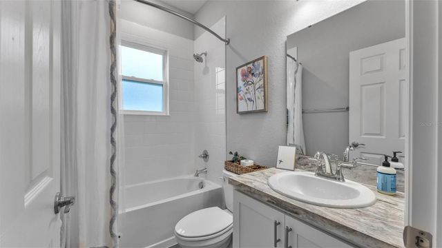 1101 MONTGOMERY LANE, Polk City, FL 33868