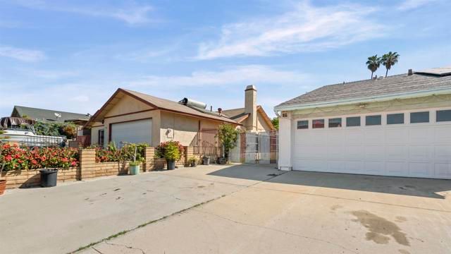 383 Vecino Court, Spring Valley, CA 91977