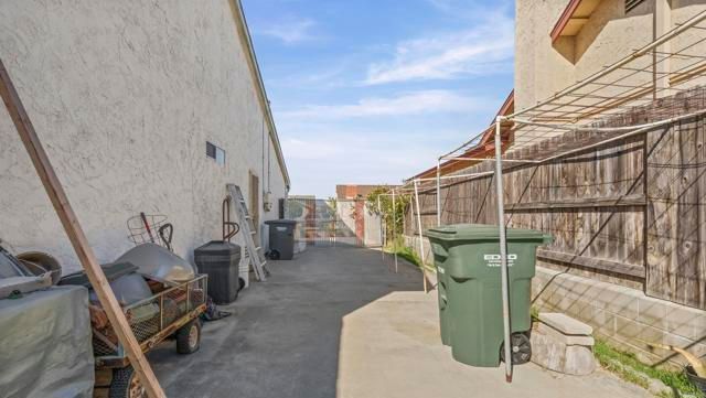 383 Vecino Court, Spring Valley, CA 91977