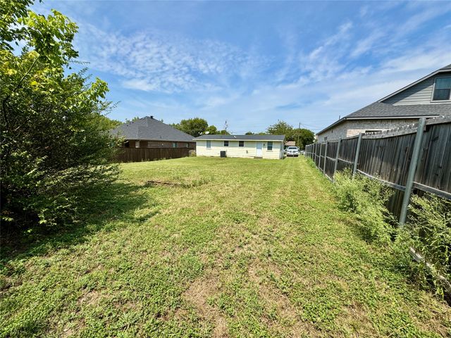 211 Sperry Lane, Red Oak, TX 75154