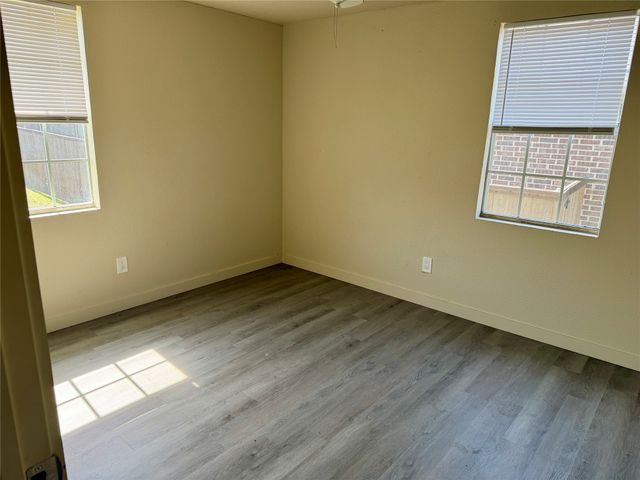 211 Sperry Lane, Red Oak, TX 75154