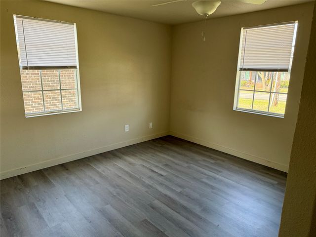 211 Sperry Lane, Red Oak, TX 75154