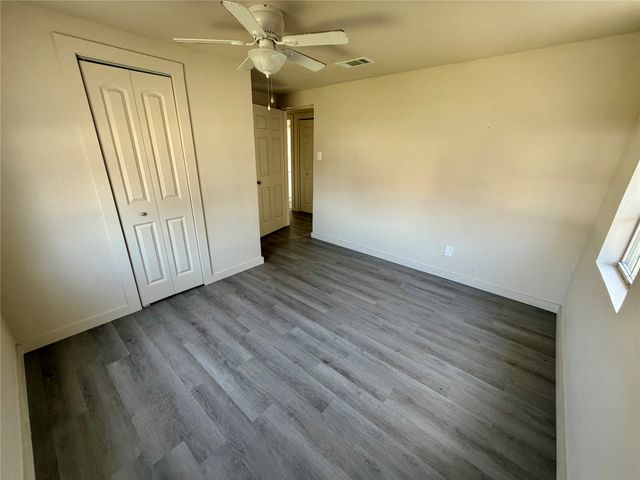 211 Sperry Lane, Red Oak, TX 75154