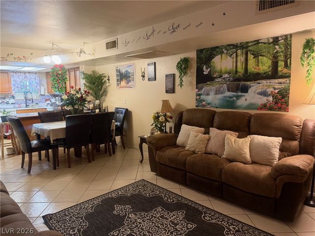 6033 Vegas Drive, Las Vegas, NV 89108