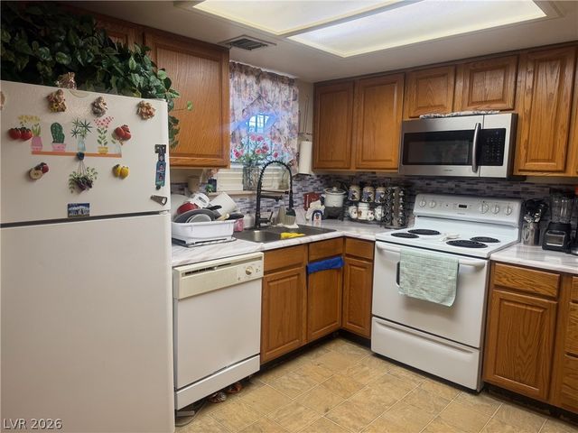 6033 Vegas Drive, Las Vegas, NV 89108