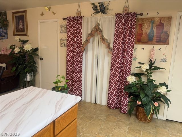 6033 Vegas Drive, Las Vegas, NV 89108