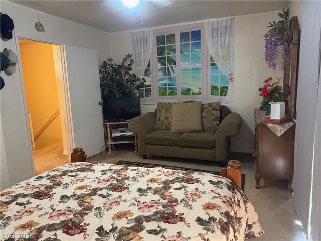 6033 Vegas Drive, Las Vegas, NV 89108