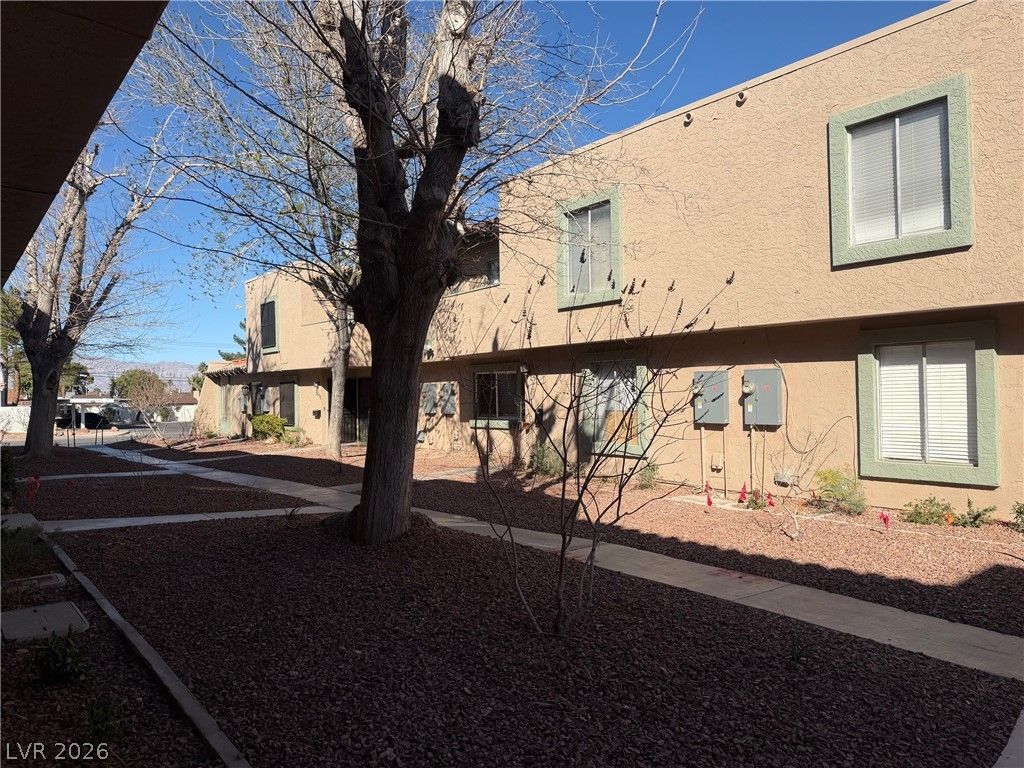 Image 1 of property listing at 6033 Vegas Drive, Las Vegas, NV 89108
