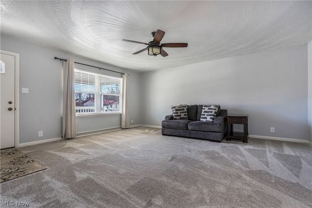 3233 Russ Ranch Street NW, Massillon, OH 44646