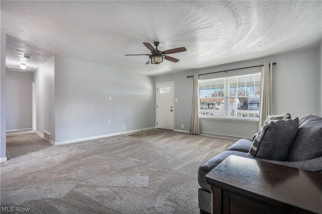 3233 Russ Ranch Street NW, Massillon, OH 44646