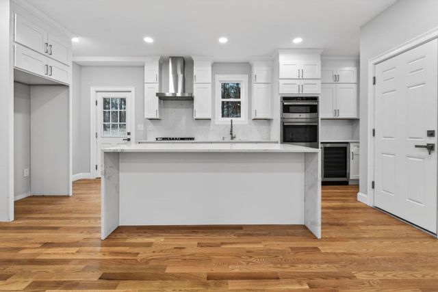 72 Westborough Rd 1, Grafton, MA 01536
