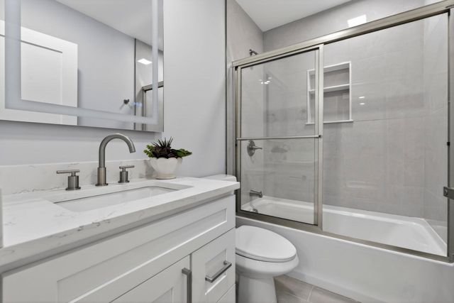 72 Westborough Rd 1, Grafton, MA 01536