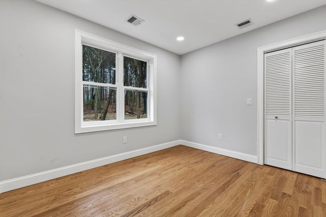 72 Westborough Rd 1, Grafton, MA 01536