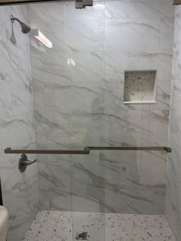 8502 GABLEBEND WAY, Tampa, FL 33647