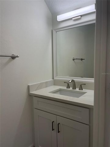 8502 GABLEBEND WAY, Tampa, FL 33647