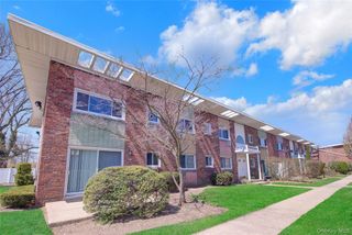 273 Newbridge Road D2, Levittown, NY 11756