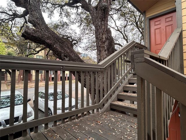 1000 W 26th ST 205, Austin, TX 78705