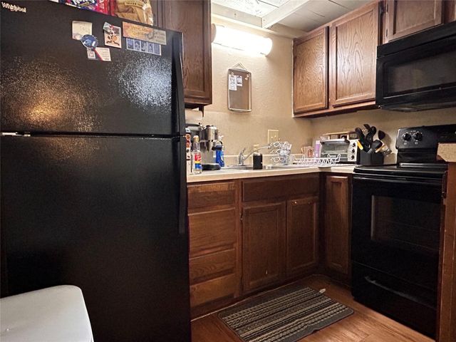 1000 W 26th ST 205, Austin, TX 78705