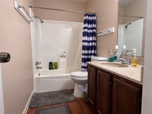1000 W 26th ST 205, Austin, TX 78705
