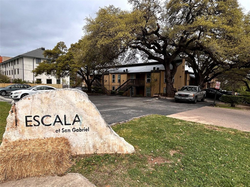 1000 W 26th ST 205, Austin, TX 78705