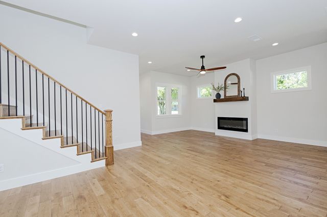 418 W 4th Street, Justin, TX 76247