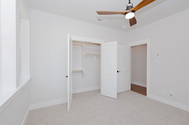418 W 4th Street, Justin, TX 76247