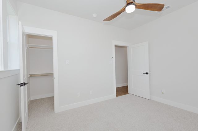418 W 4th Street, Justin, TX 76247