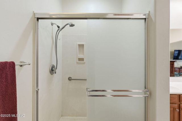 513 W Knotwood Street, Green Valley, AZ 85614