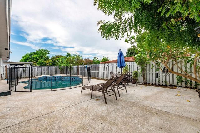 8210 NW 68th Terrace, Tamarac, FL 33321