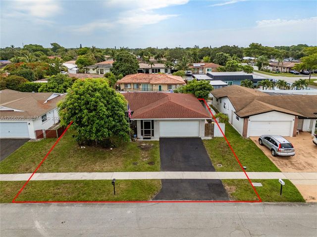 8210 NW 68th Terrace, Tamarac, FL 33321