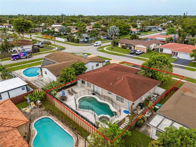 8210 NW 68th Terrace, Tamarac, FL 33321