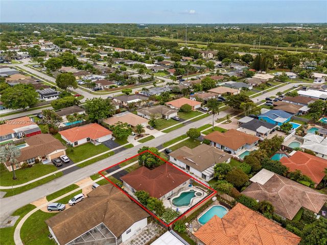 8210 NW 68th Terrace, Tamarac, FL 33321