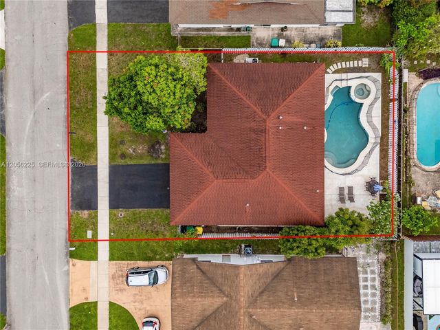 8210 NW 68th Terrace, Tamarac, FL 33321