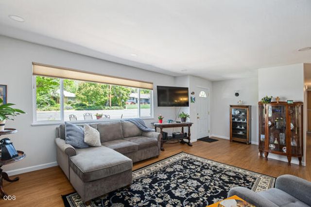 1429 NE Meier Drive, Grants Pass, OR 97526