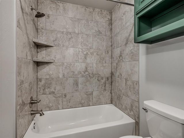 2029 Northfork Drive, Moore, OK 73160