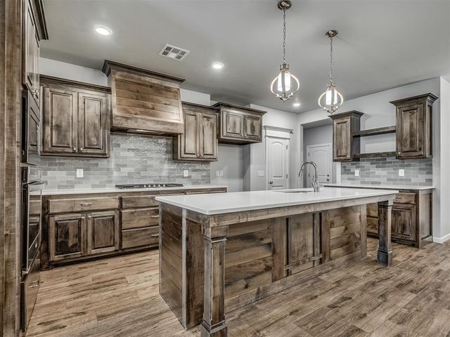 2029 Northfork Drive, Moore, OK 73160