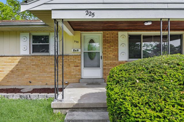 225 Ireland Avenue, Greenhills, OH 45218