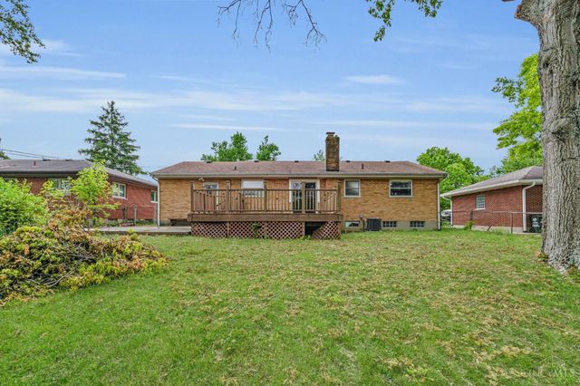 225 Ireland Avenue, Greenhills, OH 45218