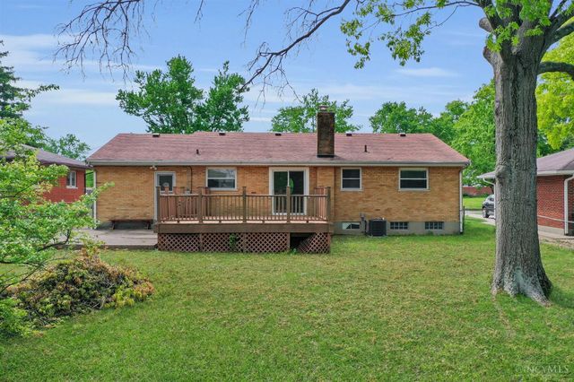 225 Ireland Avenue, Greenhills, OH 45218