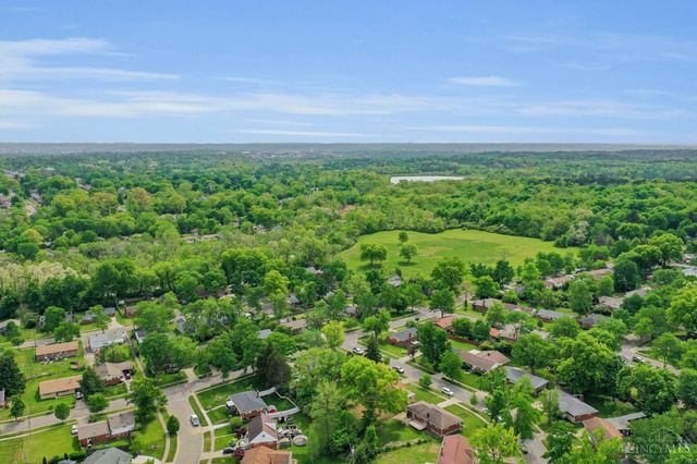 225 Ireland Avenue, Greenhills, OH 45218